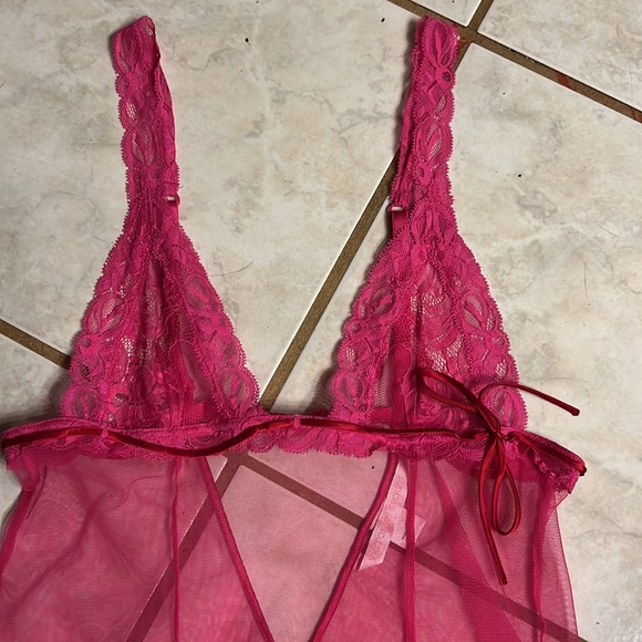 Victoria Secret small - Picture 4 of 10